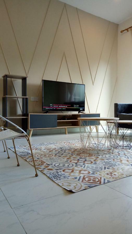 Icolor Home & Stay Ch6 Танах-Рата Екстер'єр фото